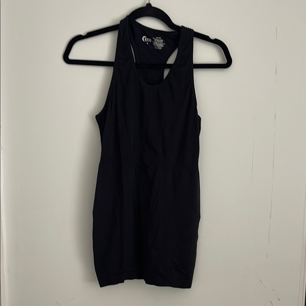 ZYIA Black Fitted Sleeveless Tank Top